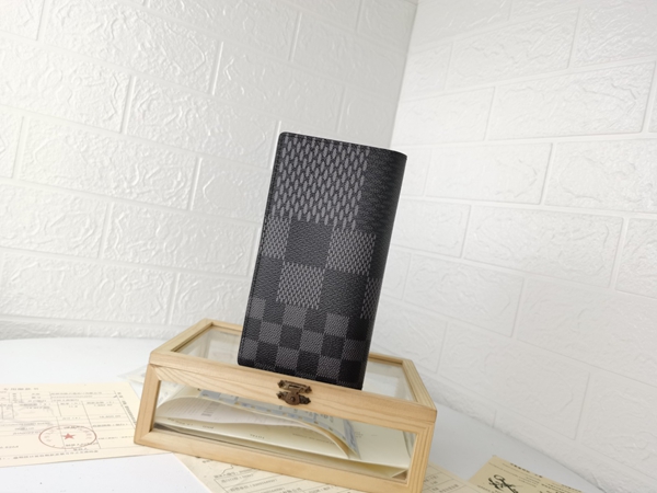 LVコピーウォレット背面デザイン